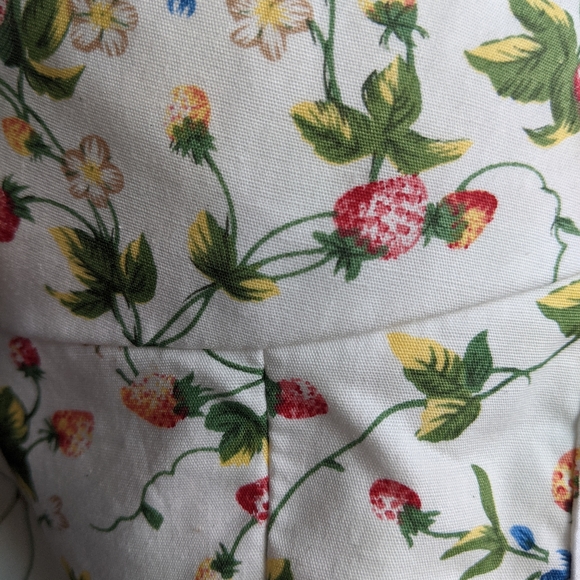 NWT White Formal Strawberry Floral Dress sz Small - Picture 7 of 9
